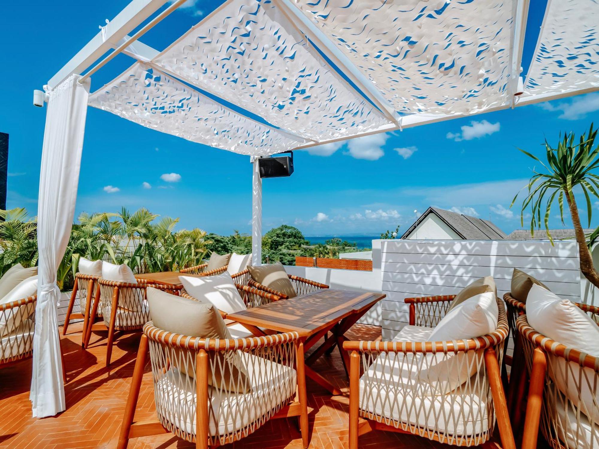Secana Beachtown Resort & Residences Canggu Buitenkant foto