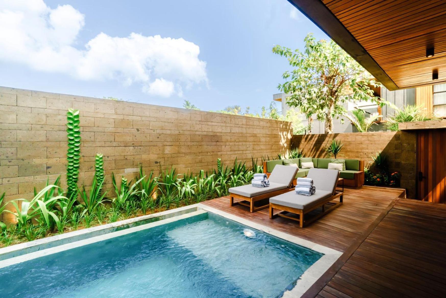 Secana Beachtown Resort & Residences Canggu Buitenkant foto