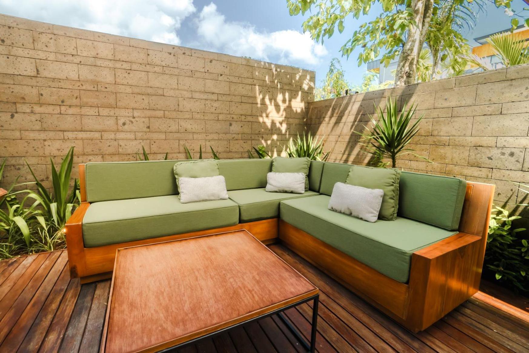 Secana Beachtown Resort & Residences Canggu Buitenkant foto